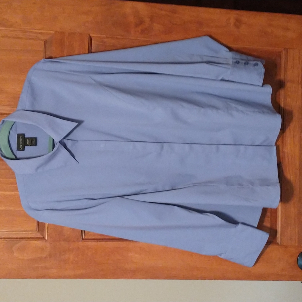 Lane Bryant women's size 22/24 tailored long-sleeved button down shirt